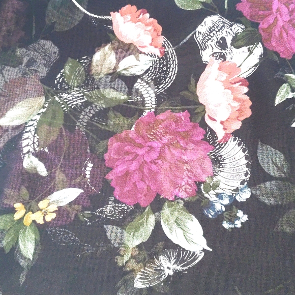 BLACK FLORAL CHIFFON SMOCKED MOCK NECK BLOUSE - Picture 3 of 4